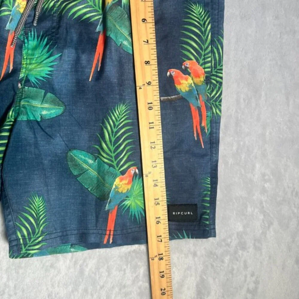 Rip Curl Lay Days Boardshorts Mens‎ M Swim Trunks Parrot Palm Tree Tropical Surf